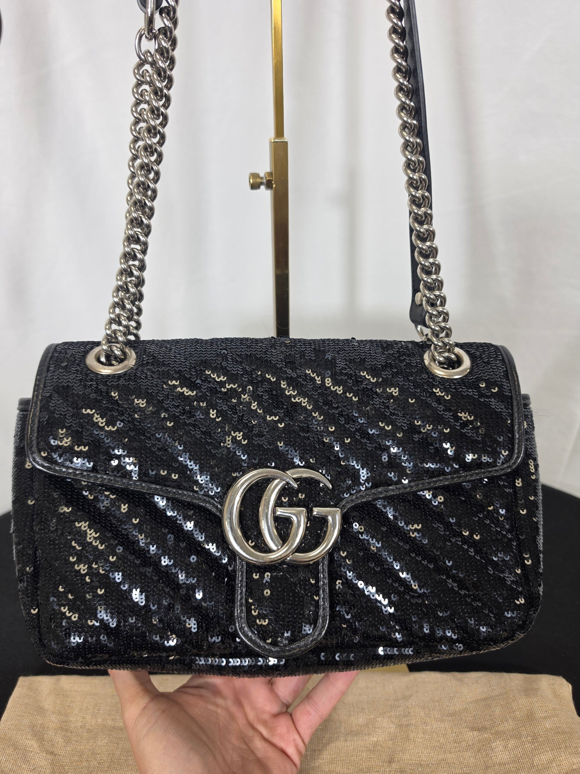 Gucci GG Marmont Small Shoulder Bag – Schwarze Pailletten – 9/10