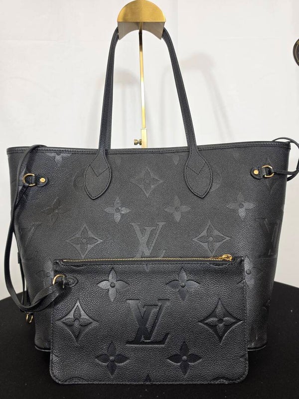 Louis Vuitton Neverfull MM – Monogram Empreinte Leder Schwarz – Pochette – 10/10