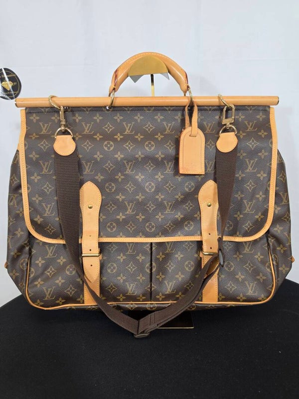 LOUIS VUITTON SAC CHASSE MONOGRAM – VINTAGE 2001 – 9/10