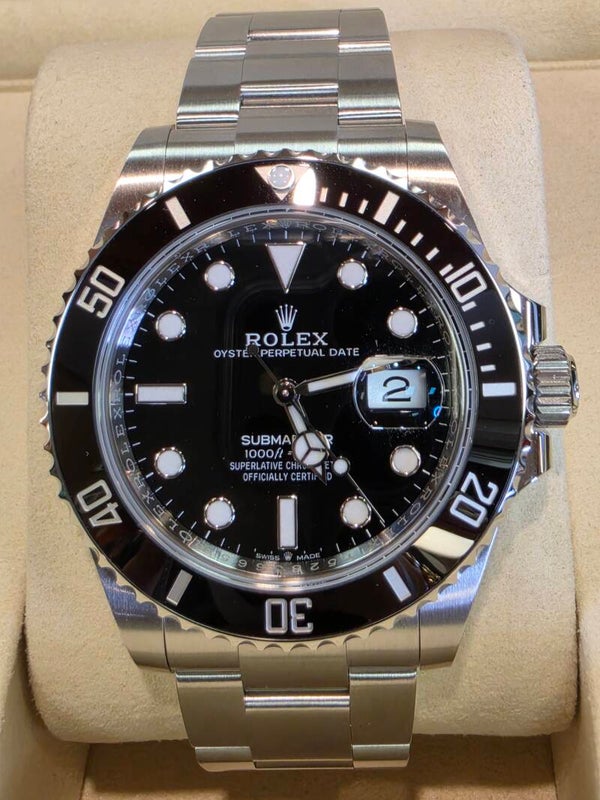 ROLEX SUBMARINER DATE REF. 126610LN – 41 MM – FULL SET – UNGETRAGEN – 10/10