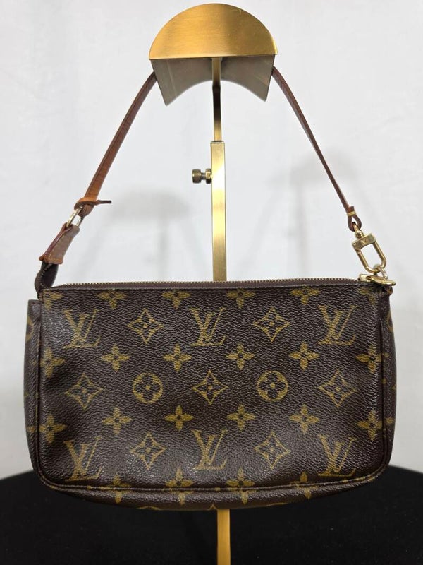 LOUIS VUITTON POCHETTE ACCESSOIRES MONOGRAM