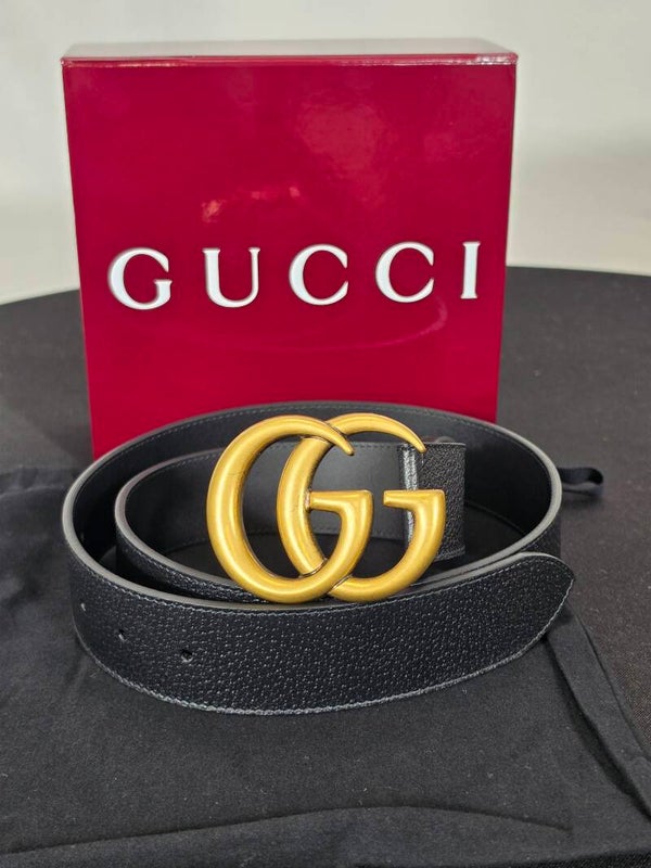GUCCI GG MARMONT GÜRTEL – SCHWARZES GENARBTES LEDER – MATTGOLDFARBENE DOUBLE-G-SCHNALLE – GRÖSSE 90 – NEU & UNGETRAGEN
