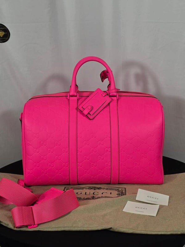 Gucci GG Rubber-Effect Medium Duffel Bag – Neon Pink – 10/10
