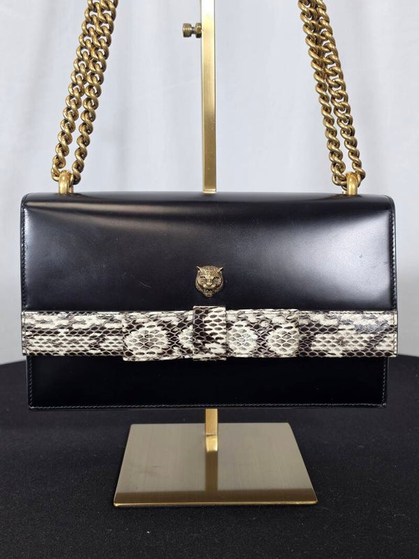 Gucci Animalier Schultertasche – Schwarzes Glattleder mit Schleife in Python-Optik – 9/10