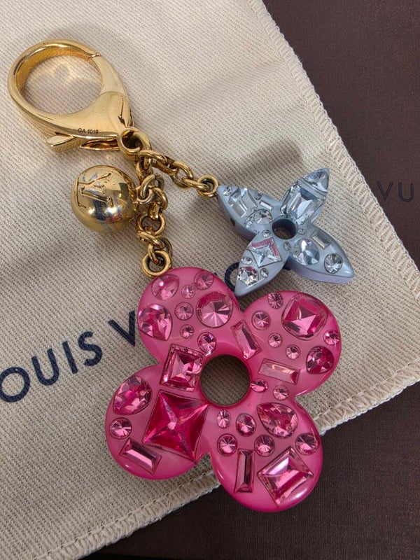 Louis Vuitton Bijou Sac Glam Flower M64552 – Taschenanhänger mit Kristallbesatz in Pink & Hellblau – 9/10