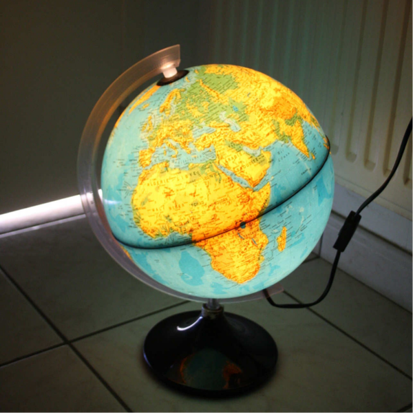 Globe terrestre lumineux vintage