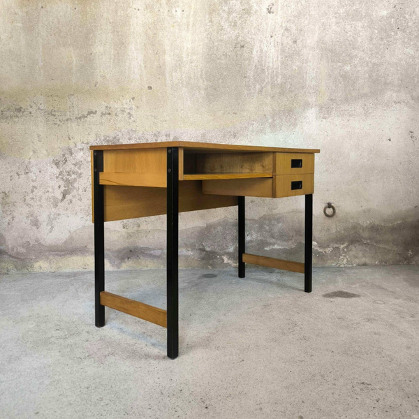 Bureau vintage de style moderniste en bois
