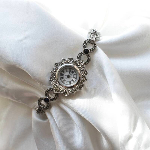 Collezier 7.25” ticking silver watch