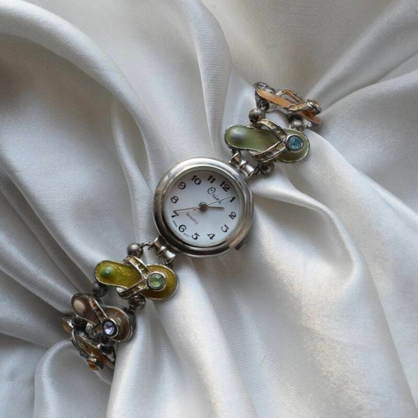 Orini 7.75” ticking silver watch