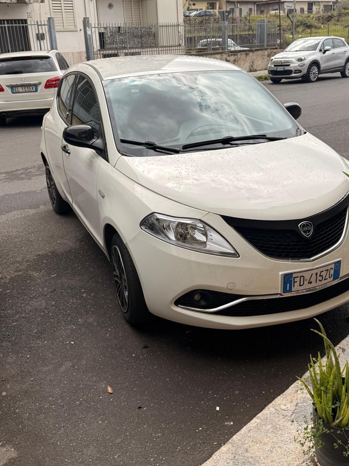 Lancia Y