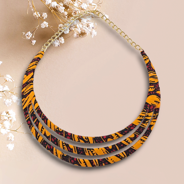 Collier en tissu