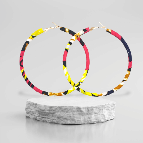 Boucle d'oreille en tissu M2