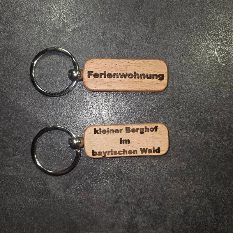 Schlüsselanhänger mit individueller Beschriftung