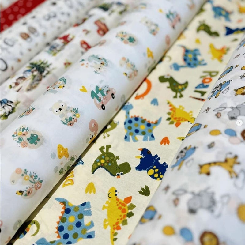 Tissus pour enfants avec imprimés motifs ludiques – La Route des Tissus