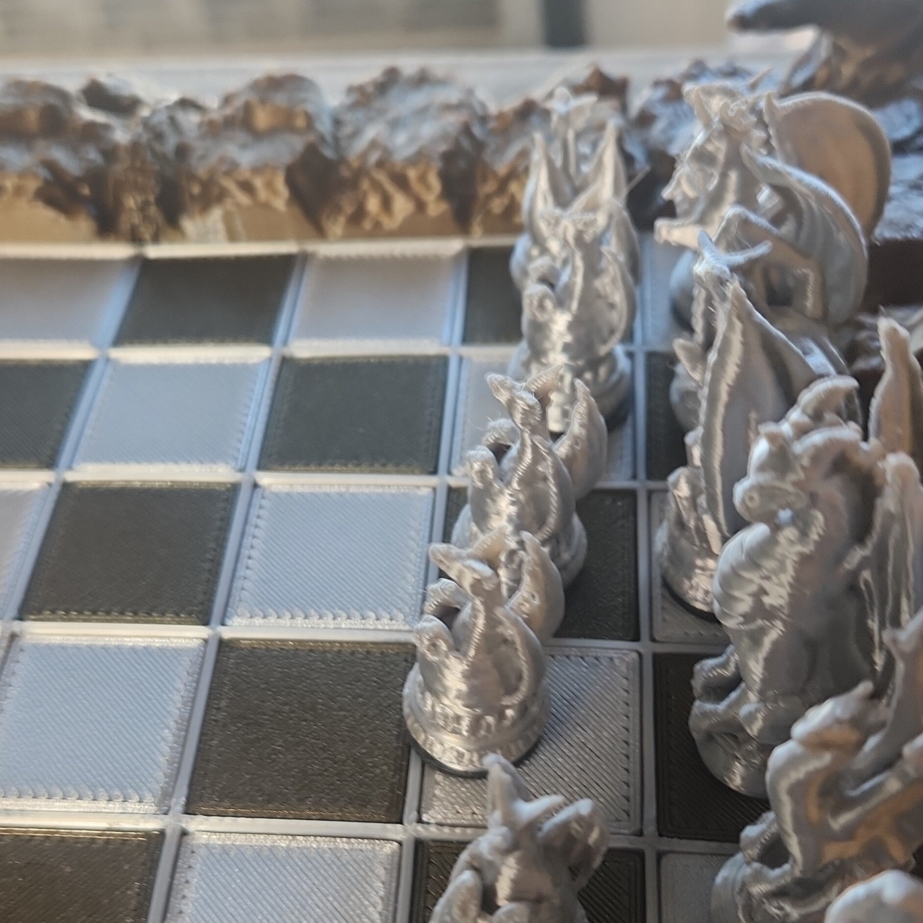 Dragon chess set