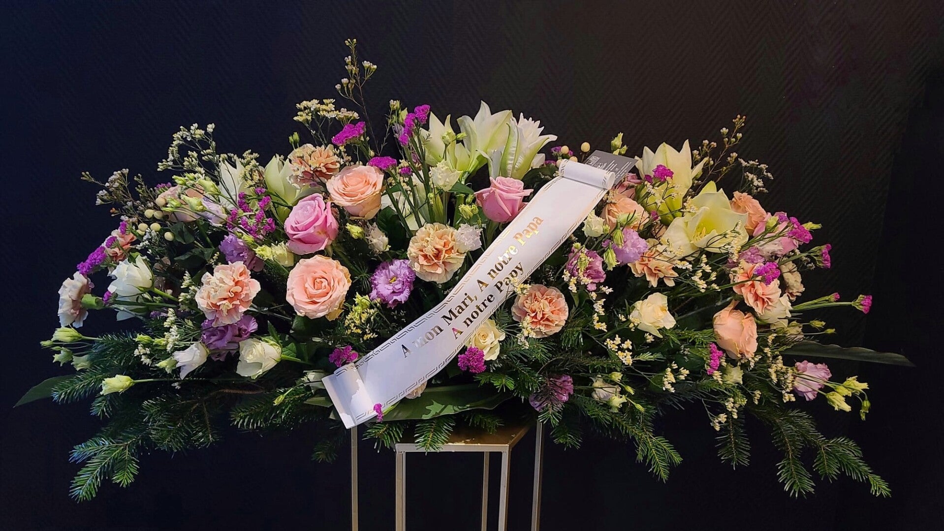 Dessus de cercueil pastel