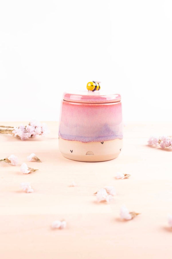 Lidded Jar with handsculpted Bumble Bee (9944)