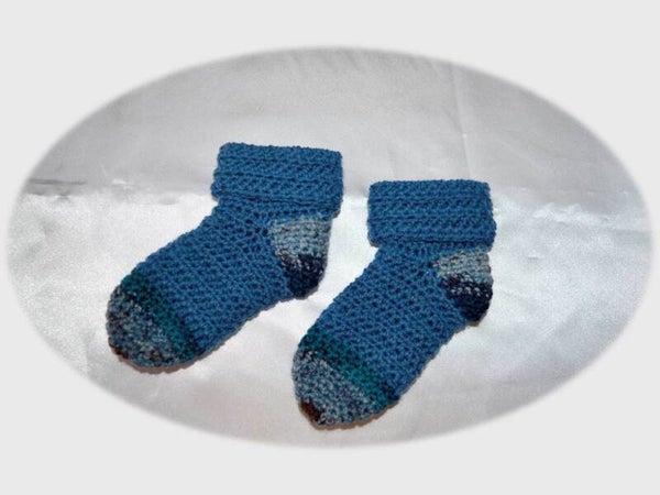 Socken / Söckchen gehäkelt Gr. 20/21 *blau bunt (1)*