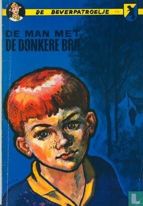 De man met de dokere bril