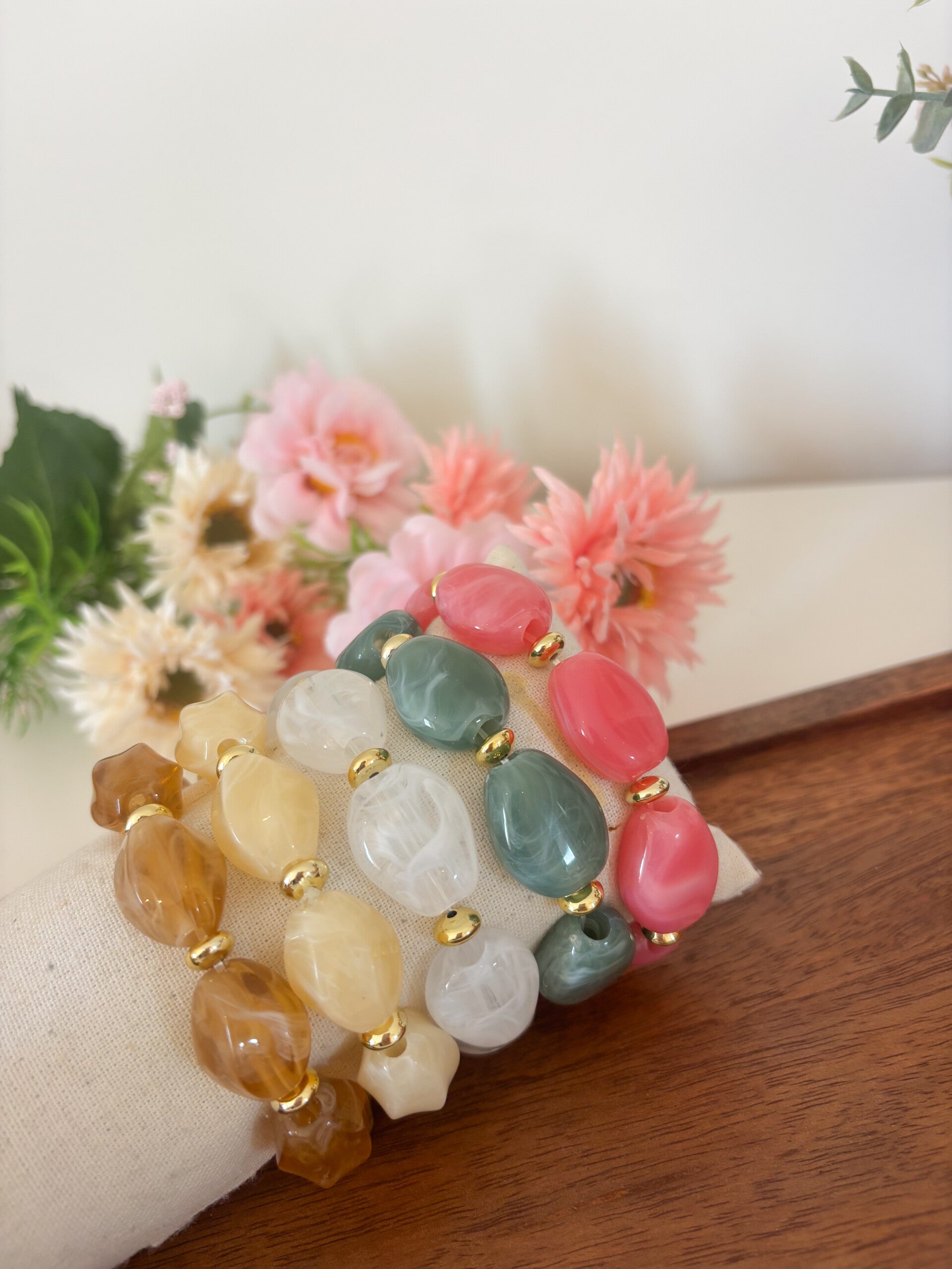 Big pearl armband