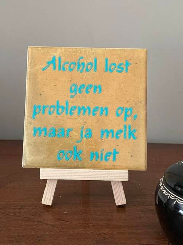 Alcohol lost geen problemen op, maar ja melk ook niet