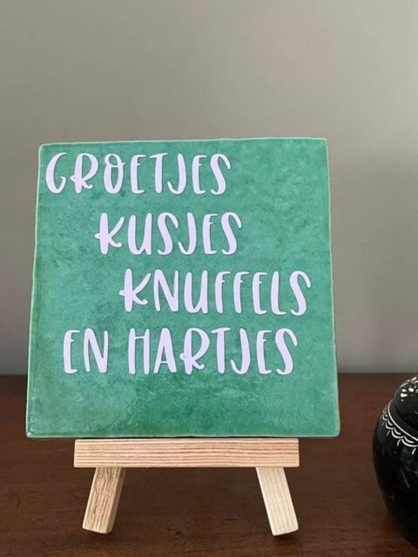 Groetjes kusjes knuffels en hartjes