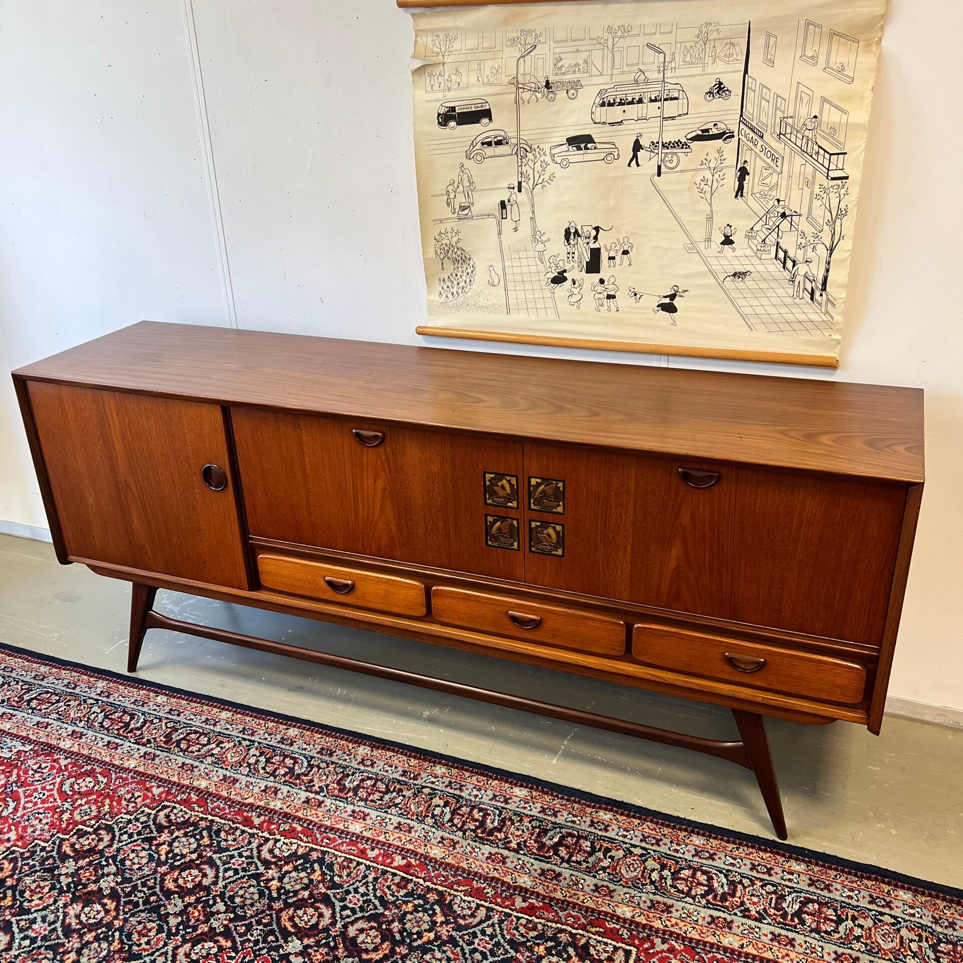 metriek krab Uitgraving Vintage dressoir •Louis van Teeffelen• | -het vintage kastje-