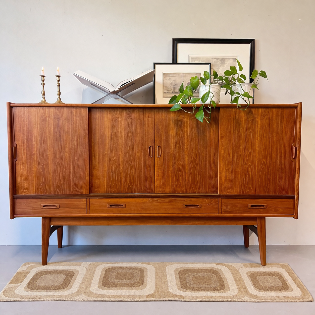 Vintage highboard, Deens #2