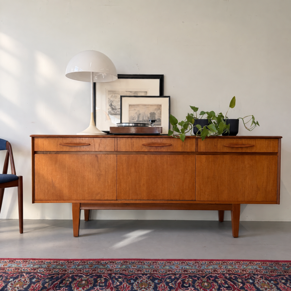 Vintage dressoir •Homeworthy UK• GERESERVEERD