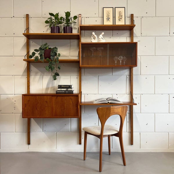 Vintage wandmeubel •Poul Cadovius• 2/2