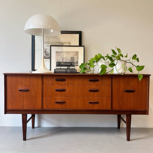 Vintage dressoir •Avalon UK•