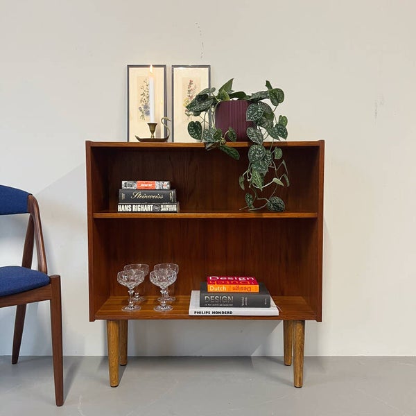 Vintage boekenkastje, Deens