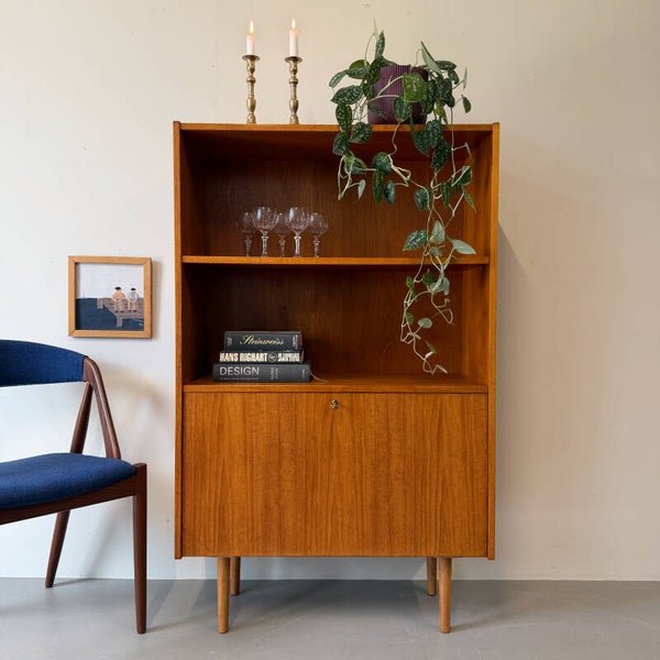 Vintage boekenkastje, Deens