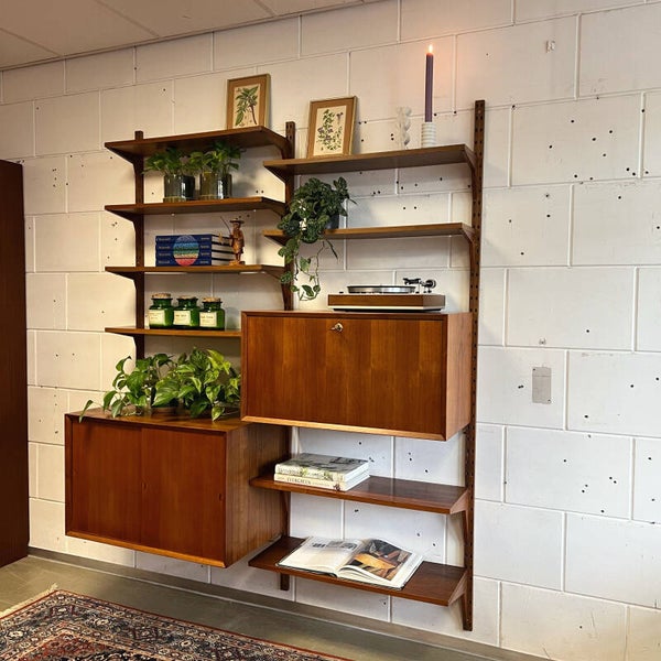 Vintage wandmeubel •Poul Cadovius•