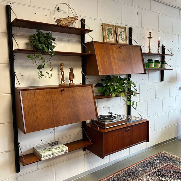 Vintage wandmeubel •Louis van Teeffelen•
