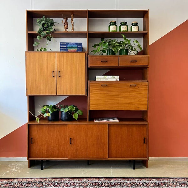 Simpla Lux wandmeubel + Gispen salontafel