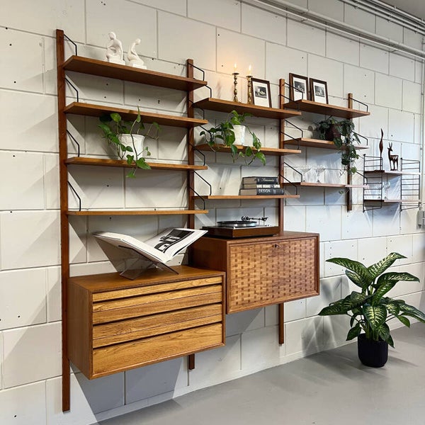 Vintage wandmeubel •Poul Cadovius•