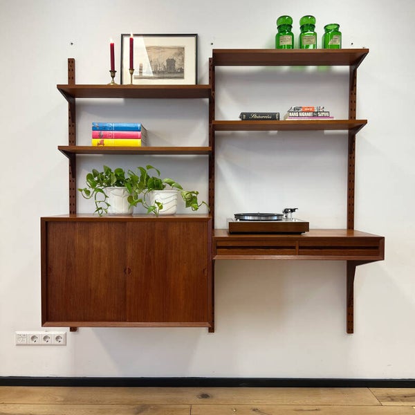 Vintage wandmeubel •Poul Cadovius•