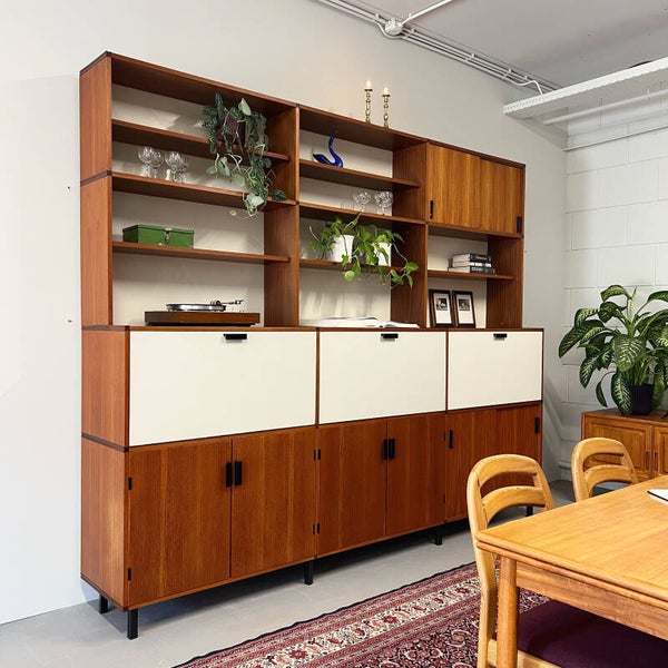 Vintage wandmeubel •Pastoe•