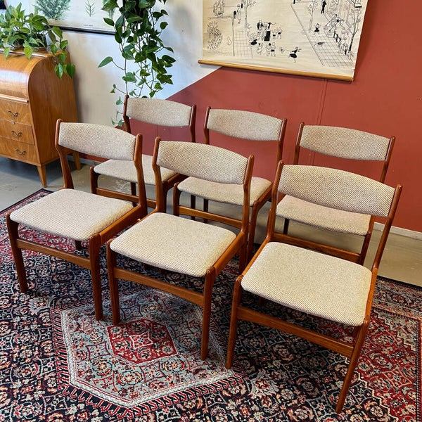 Vintage eetkamerstoelen •Erik Buch•