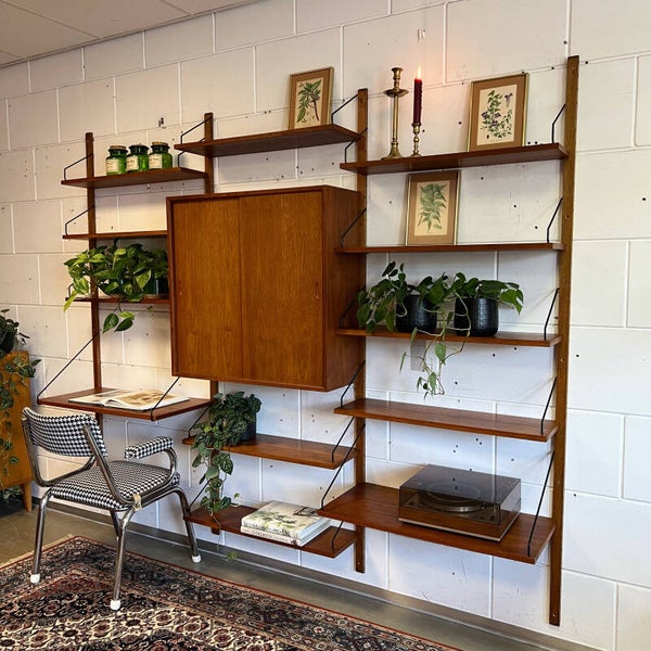 Vintage wandmeubel •Poul Cadovius•