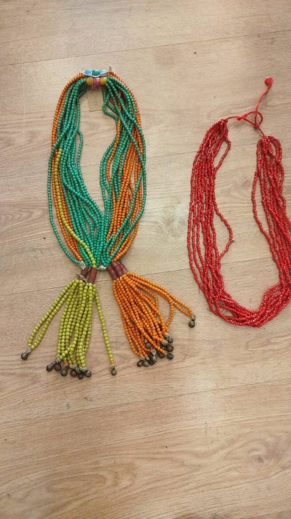 Piezas originales.collares pulseras pendientes.originales traídos de etnias y tribus ancestrales