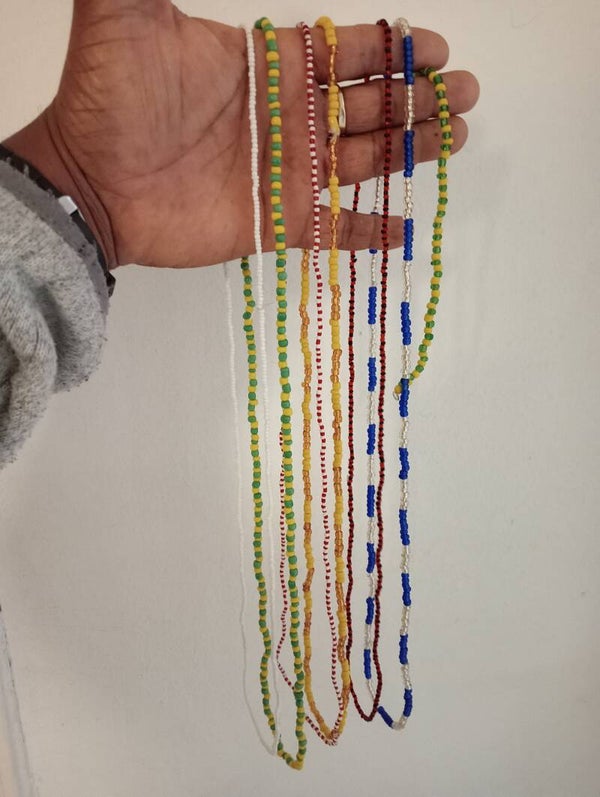 Piezas originales.collares pulseras pendientes.originales traídos de etnias y tribus ancestrales