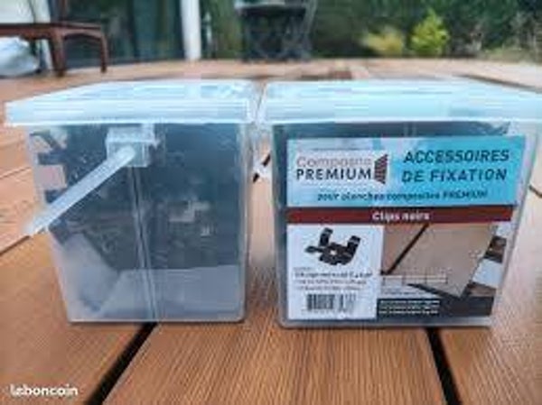 Lot de 158 clips pour planches composite, L.0.025 x l.0.025 m clips noir