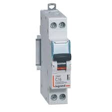 Disjoncteur 1P+N à vis C16 16A - LEGRAND 406774