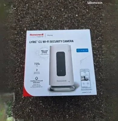 Honeywell - Lyric wifi IP Camera C1 - 720p HD - Carte mémoire 8Gb incl