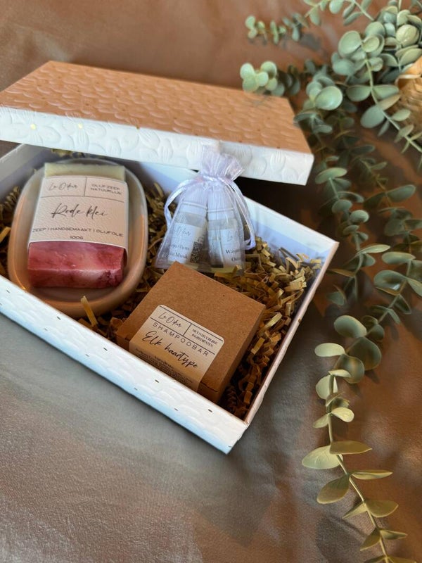 Luxe giftbox | Wit met bloemen