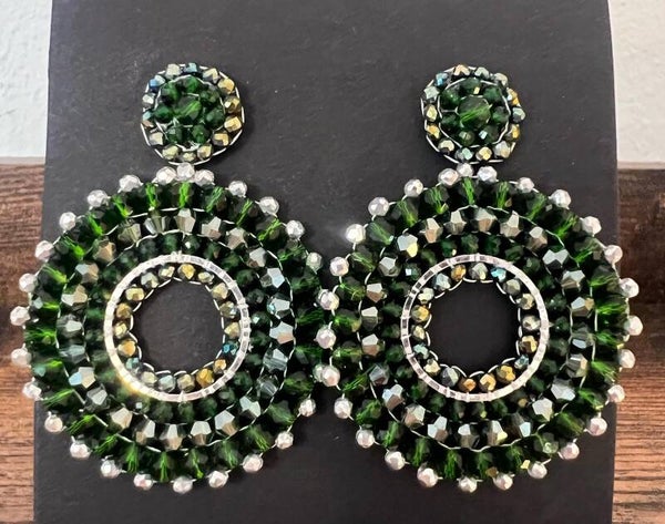 Perlenohrring grün mit Perlenstecker
