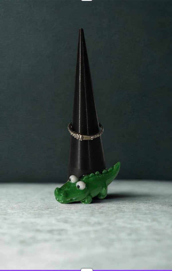 Alligator Ring Cone