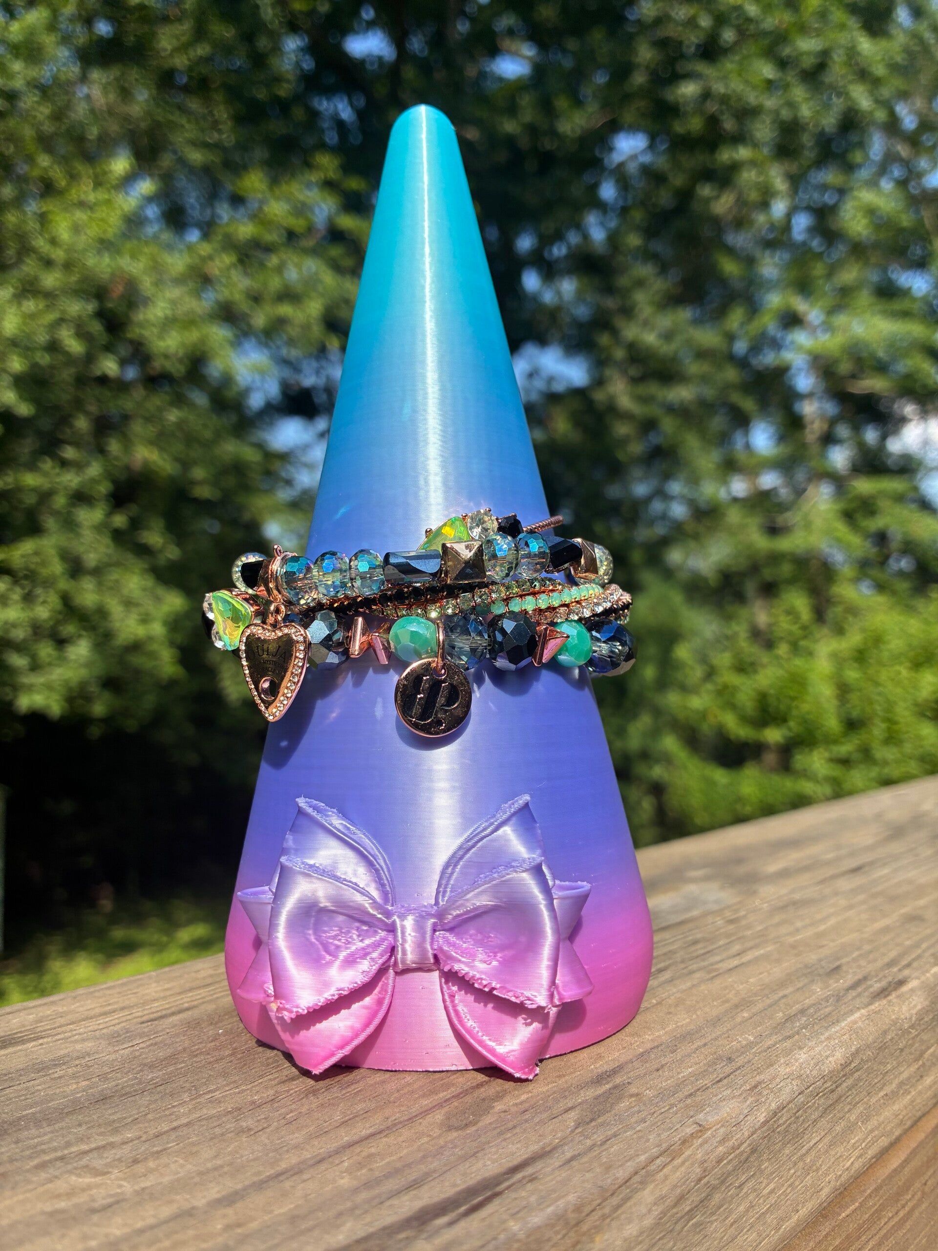Jumbo Bracelet Cone